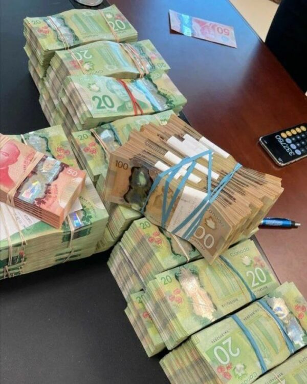 Buy Counterfeit 20 Canadian Dollar Bills – #1 CAD Notes